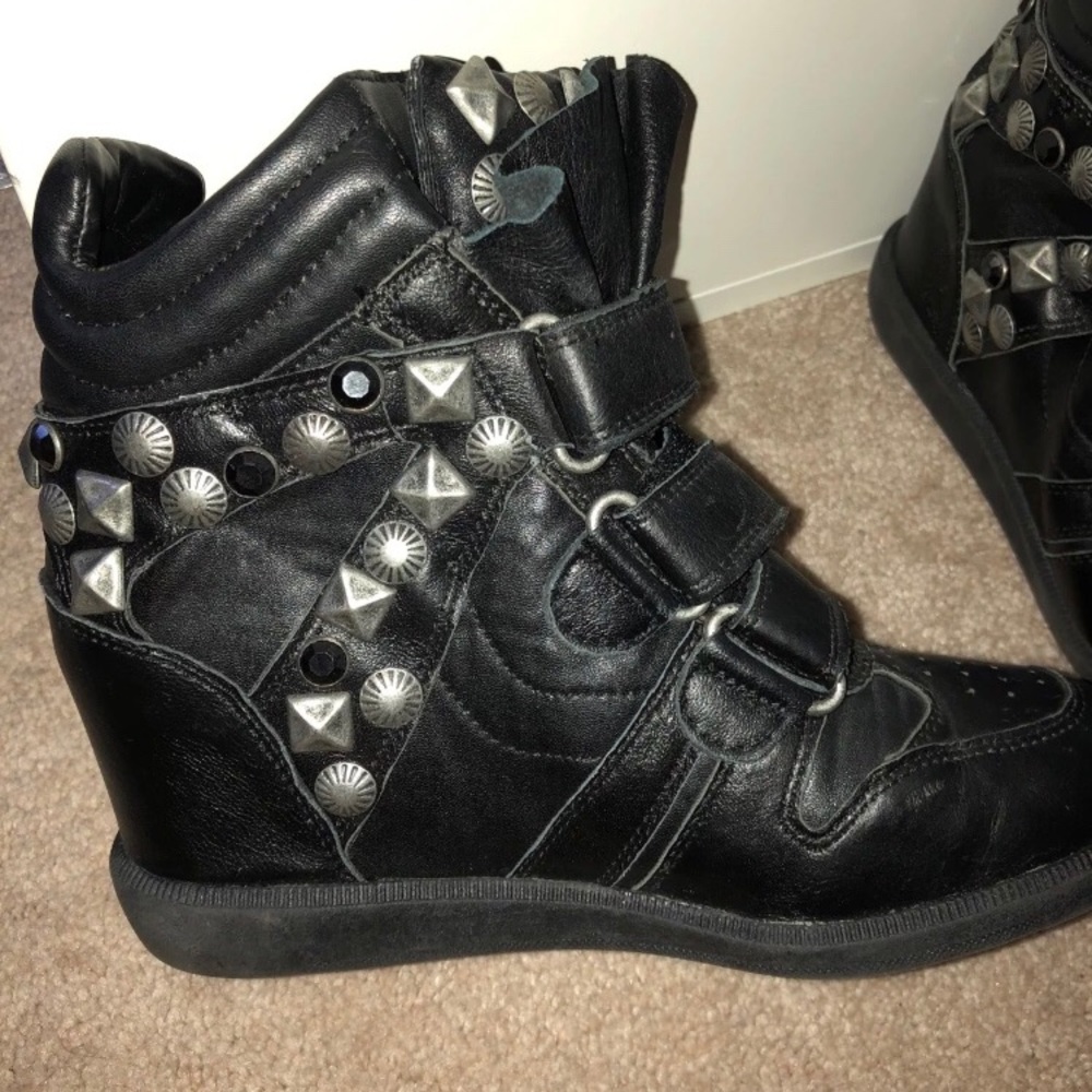 Sneaker wedges black studs embellished